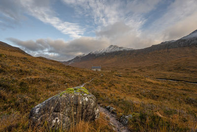 Bothy near loch coire fionnaraich