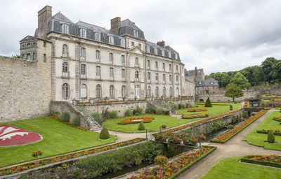 Panoramic view of buildings against sky in city