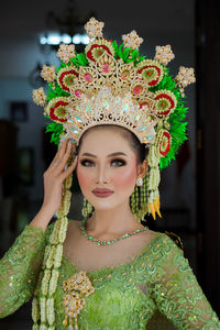 Potret traditional bride. indonesian bride.