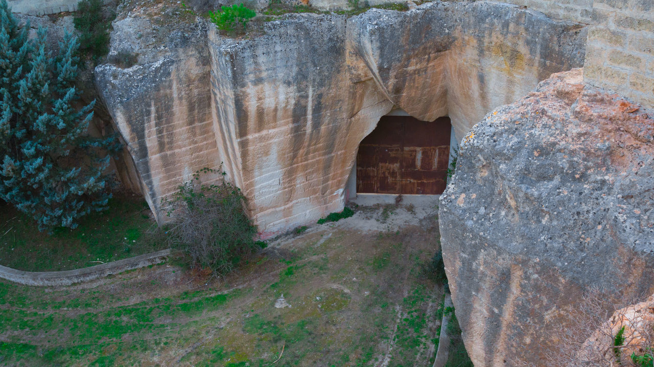 VIEW OF ROCK FORMATIONS