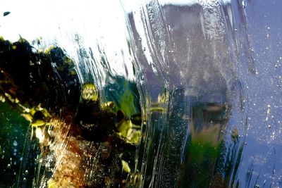 Waves splashing in water