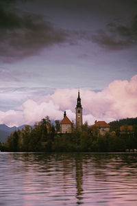 Sunrise at lake bled, slovenia