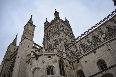 Gloucester cathedral is known for its interiors  used for filming the first two h potter' s movies