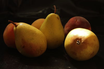 Close-up of apples on table