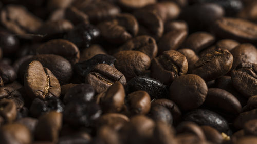 Full frame shot of roasted coffee beans