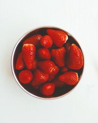 Close-up of strawberries in bowl