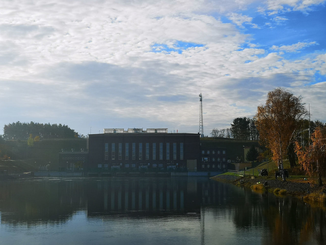 REFLECTION OF BUILDINGS IN WATER