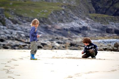 Children on the beach 