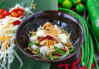 Papaya salad with crab meat