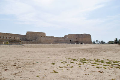 Old ruins of fort against sky