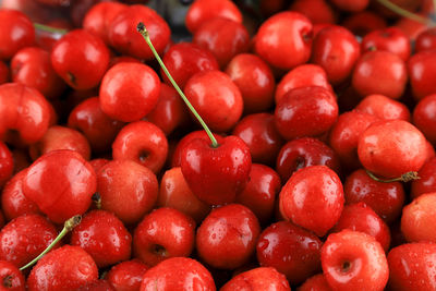 Full frame shot of apples