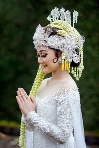 Potret javanese traditional bride. indonesian bride.