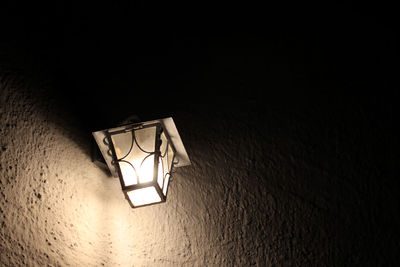 Illuminated lamp