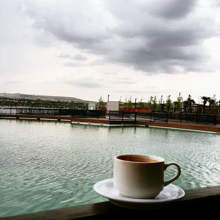 Barcelona Lake Cafe