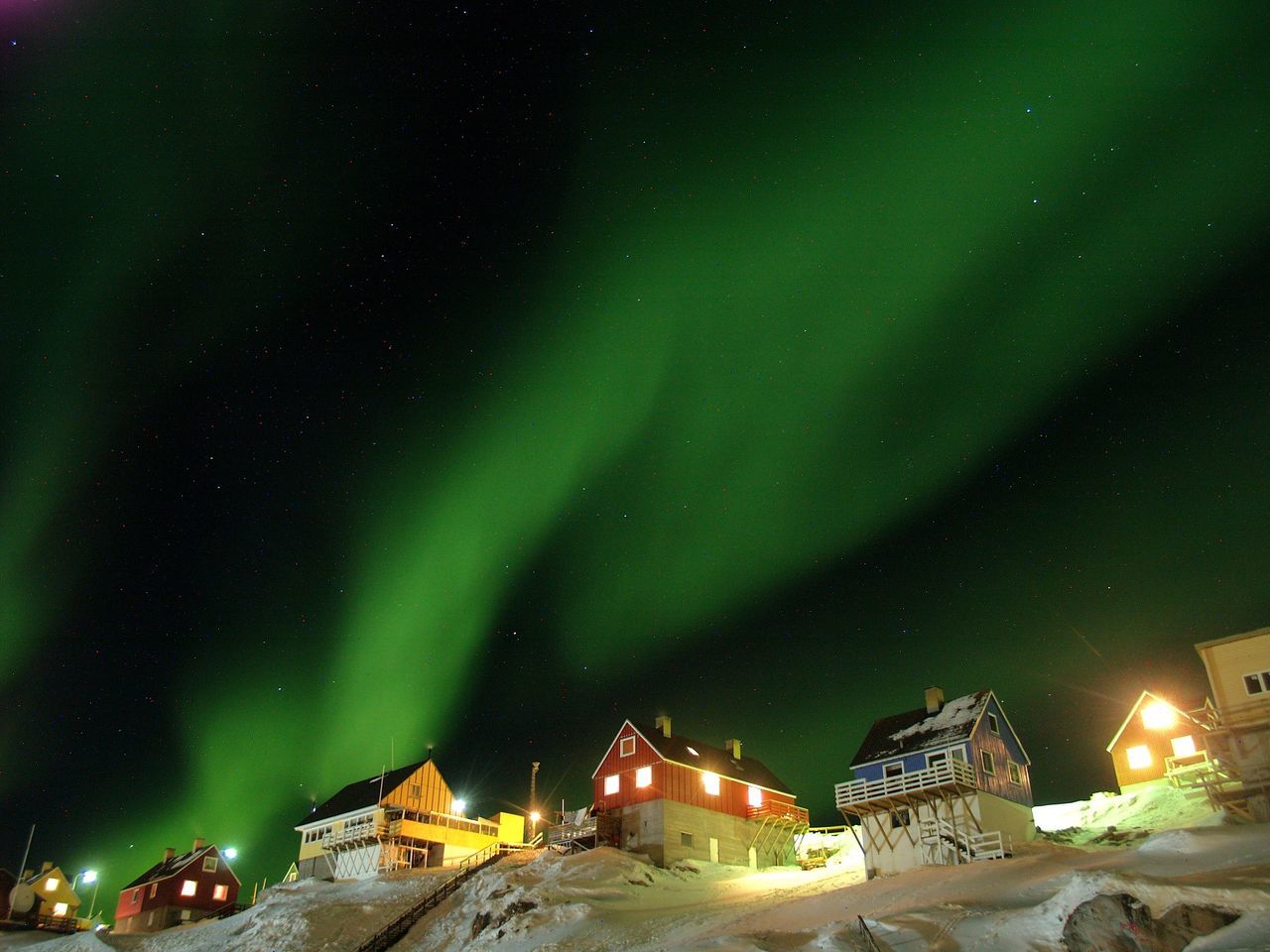 night, illuminated, building exterior, built structure, architecture, sky, house, star - space, tree, lighting equipment, street light, outdoors, residential building, no people, star field, residential structure, nature, moon, green color, street