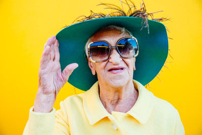 Portrait of woman wearing sunglasses