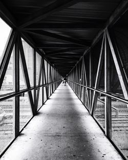 Covered footbridge at gare de poitiers