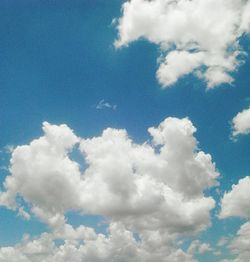 Low angle view of cloudy sky