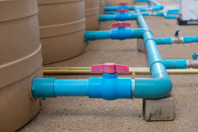 Install outdoor pipe  equipment.