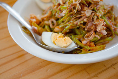 Spicy betel betel salad and boiled egg