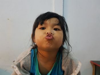 Portrait of smiling girl