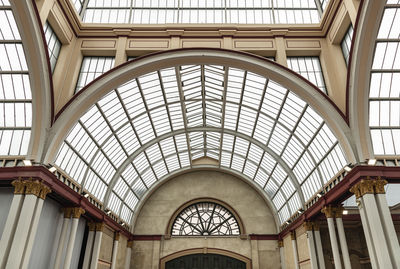 Low angle view of ceiling