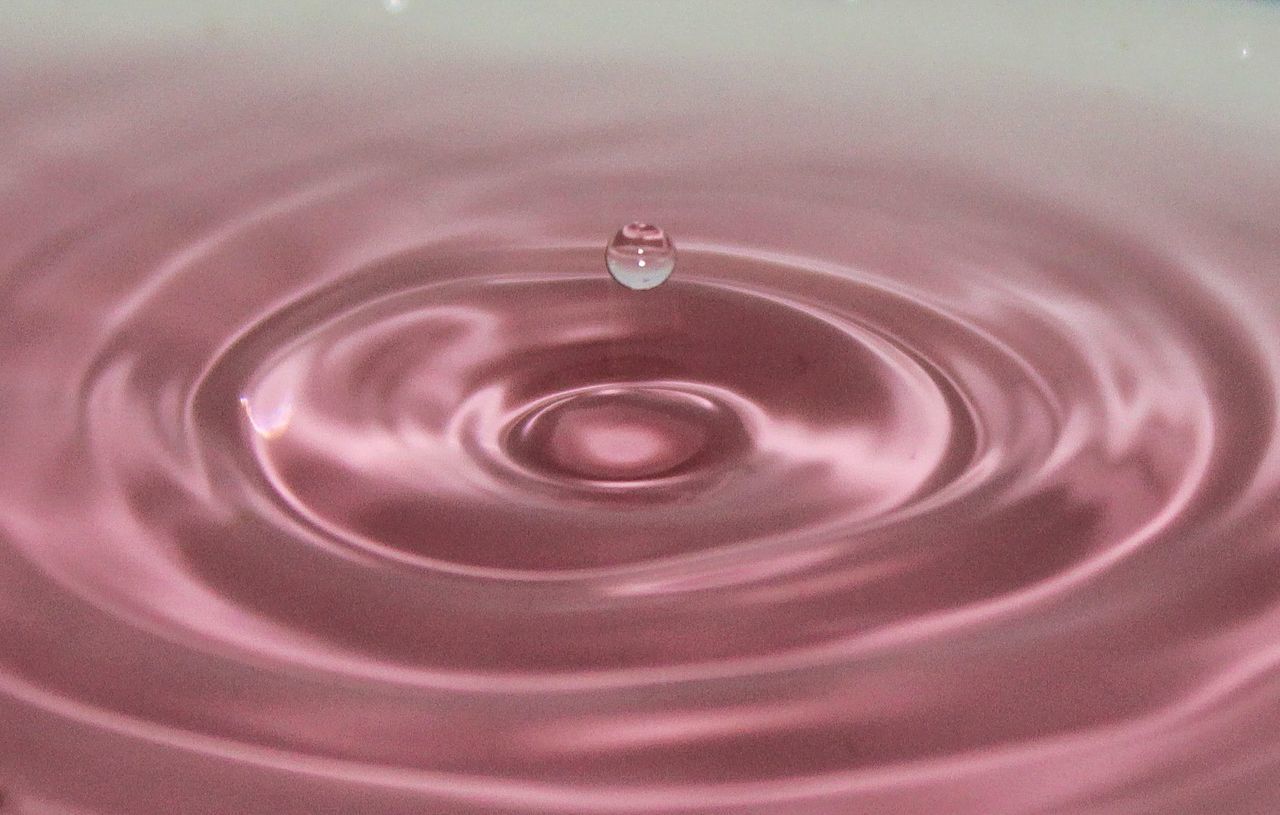 CLOSE-UP OF WATER DROP