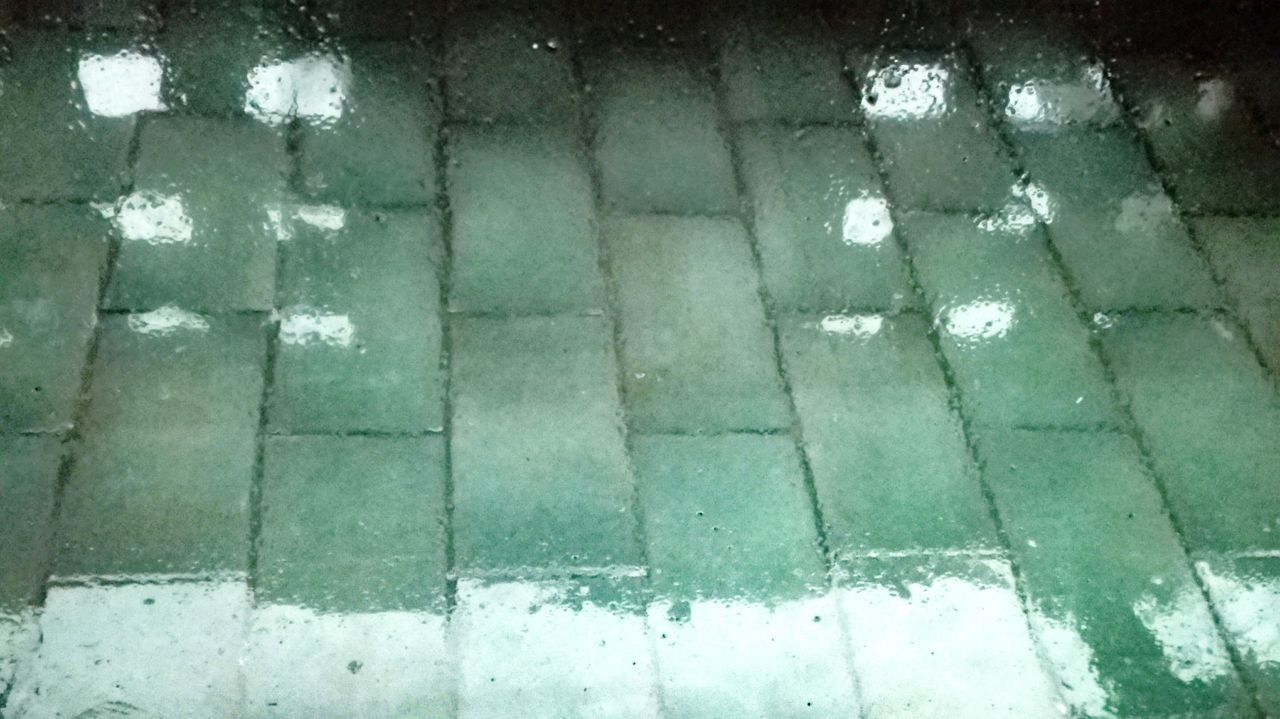 FULL FRAME SHOT OF TILED FLOOR