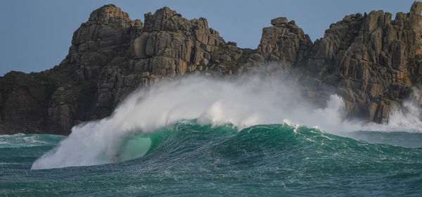 Big waves in cornwall 