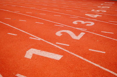 Surface level of running track