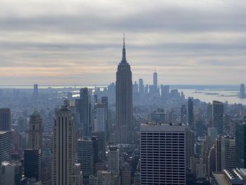 Skyline view of the empire state building and surrounding city.