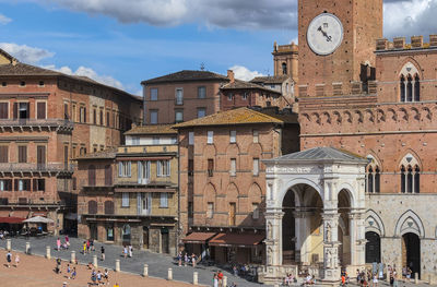 Cityscape in piazza del csmpo, siena, italia