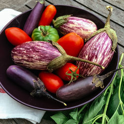 Vegetables in bowl