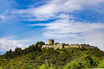 View of fort against cloudy sky