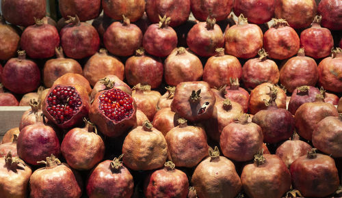 Full frame shot of apples for sale in market