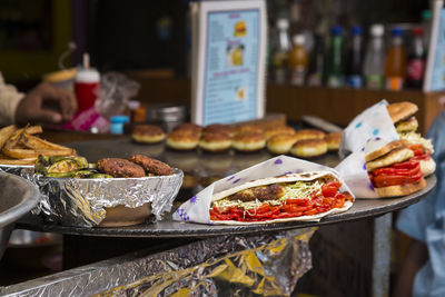 Snap shot of india hamburger style on hot pan in pushkar, india