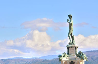 Statue of liberty against sky