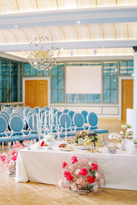 Place setting in restaurant