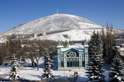 snow