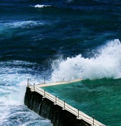 Waves splashing in sea