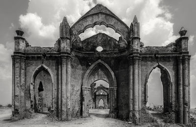 Old ruin of building against sky