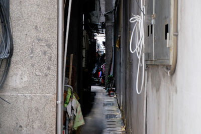 Narrow alley in alley