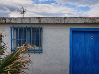 blue