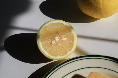 Close-up of lemon slices on table