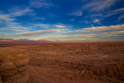Scenic view of valle de la luna against sky