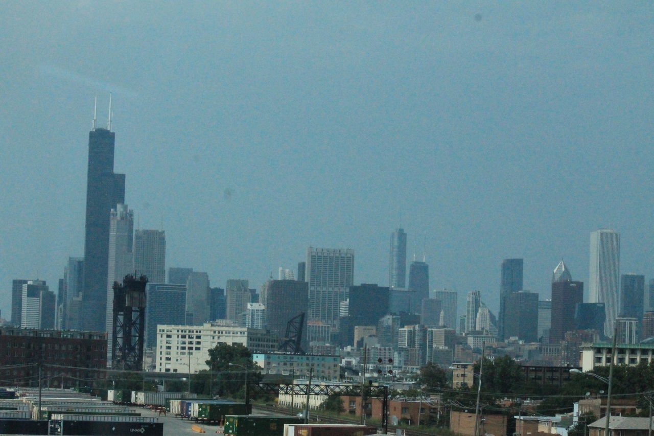 SKYSCRAPERS IN CITY