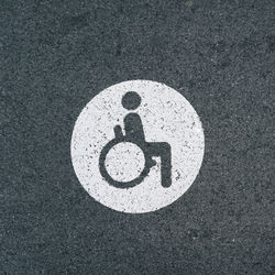 Wheelchair traffic signal