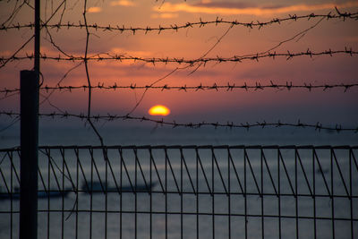 Sunset and the wire