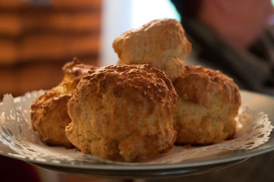 Close-up of bread in plate on table