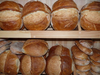 Breads in shelves